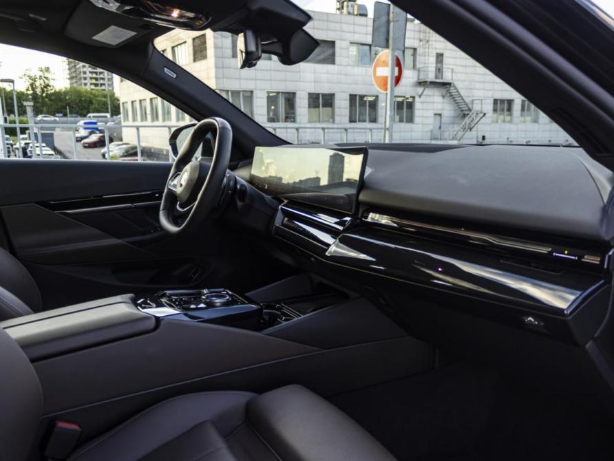 BMW 5 серии VIII (G60/G61/G68) Москва  - изображение 16
