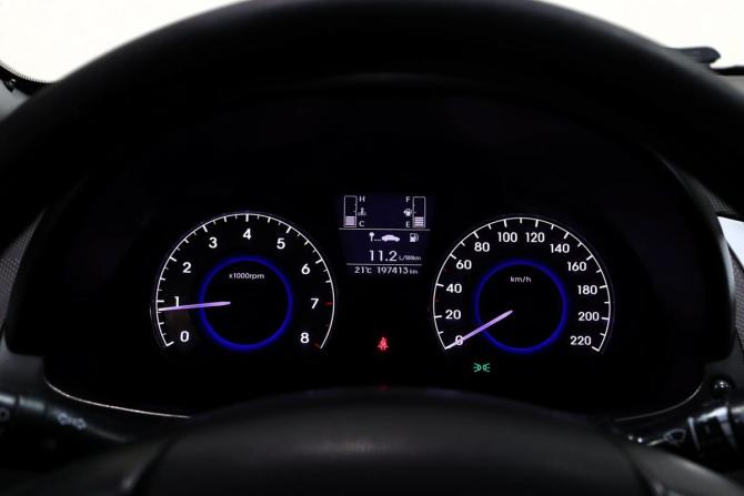 Hyundai Solaris I Рестайлинг с пробегом 2015 года, цена 798 000 рублей, 198000 км, хэтчбек, Автокод Объявления