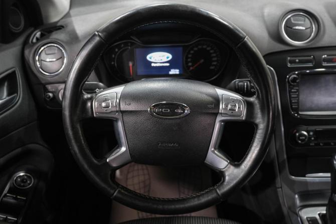 Ford Mondeo V с пробегом 2012 года, цена 849 000 рублей, 300000 км, седан, Автокод Объявления