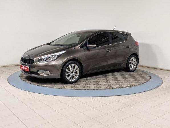 Kia Ceed II с пробегом 2013 года, цена 1 099 900 рублей, 230000 км, хэтчбек, Автокод Объявления