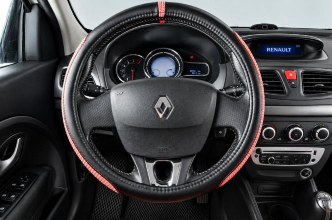 Renault Megane III Рестайлинг с пробегом 2014 года, цена 879 000 рублей, 99000 км, хэтчбек, Автокод Объявления