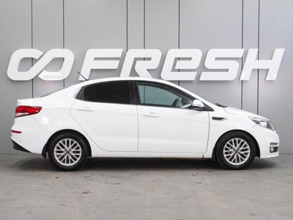 Kia Rio III Рестайлинг с пробегом 2015 года, цена 1 099 000 рублей, 129057 км, седан, Автокод Объявления