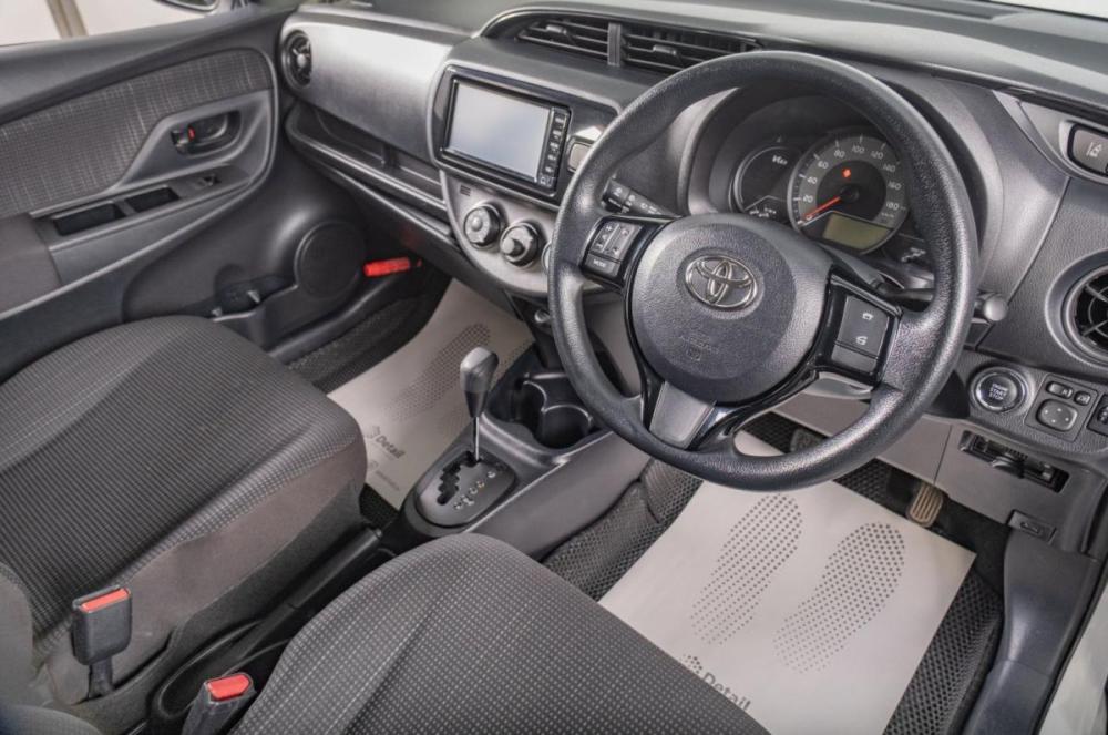 Toyota Vitz III (XP130) Рестайлинг 2 Томск  - изображение 8