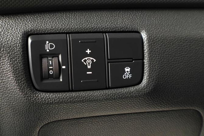 Hyundai Creta I с пробегом 2019 года, цена 1 959 000 рублей, 85678 км, внедорожник, Автокод Объявления