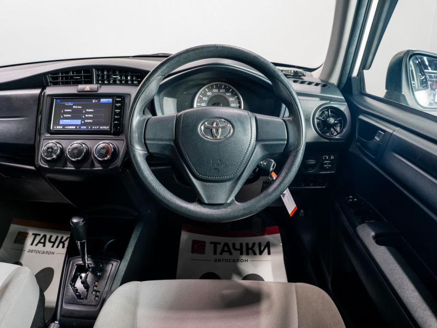 Toyota Corolla XI (E160 E170 E180) Рестайлинг 1 Чита  - изображение 8
