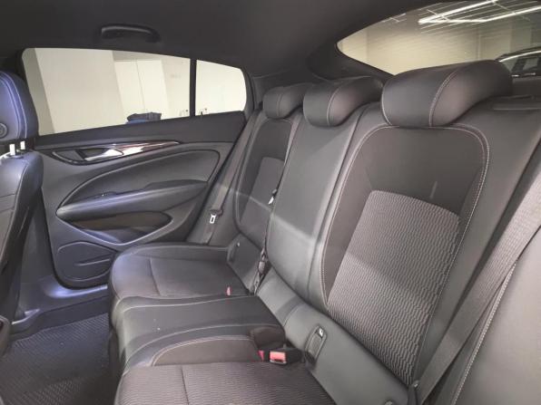 Opel Insignia II с пробегом 2019 года, цена 1 900 000 рублей, 138117 км, хэтчбек, Автокод Объявления
