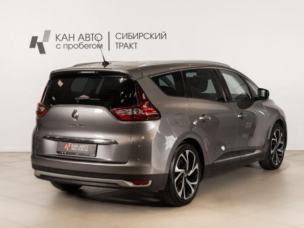 Renault Scenic IV с пробегом 2017 года, цена 1 480 000 рублей, 193000 км, компактвэн, Автокод Объявления