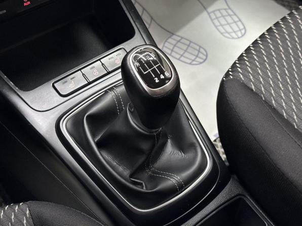 Kia Rio IV с пробегом 2018 года, цена 1 499 000 рублей, 91493 км, хэтчбек, Автокод Объявления