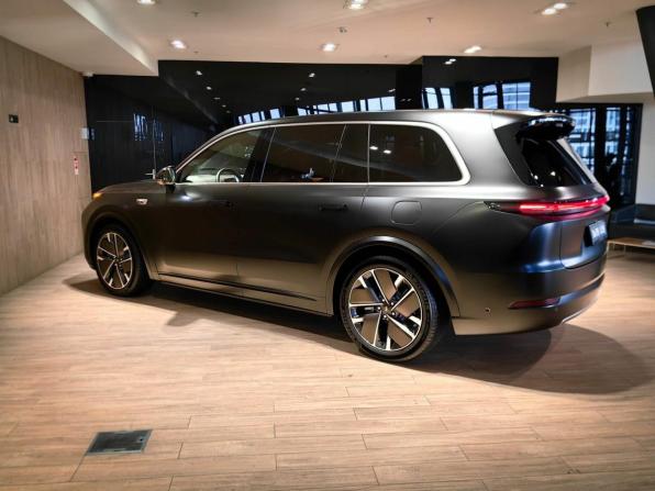 Новый Li Auto (Lixiang) L9 I Рестайлинг 2025 года, цена 11 990 000 рублей, внедорожник, Автокод Объявления