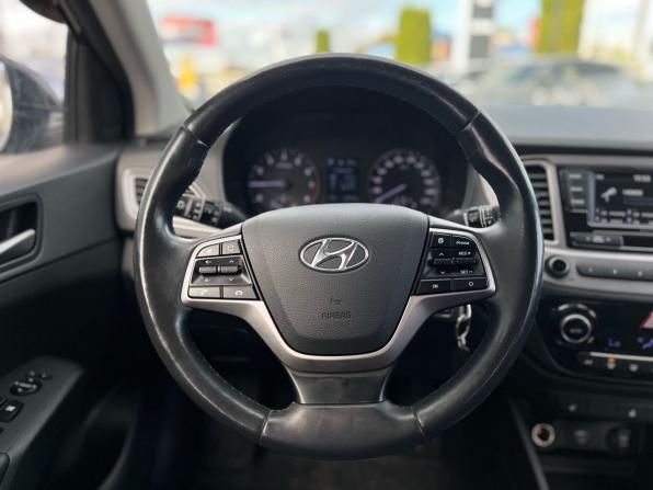 Hyundai Solaris II с пробегом 2020 года, цена 1 350 000 рублей, 130000 км, седан, Автокод Объявления