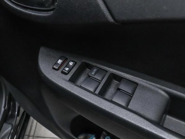 Toyota Ractis II с пробегом 2011 года, цена 790 000 рублей, 92260 км, хэтчбек, Автокод Объявления