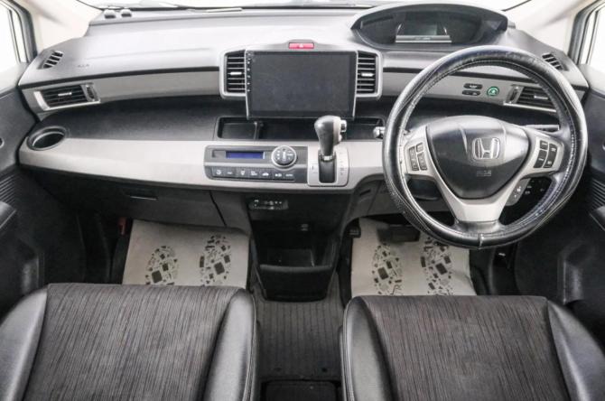 Honda Freed I Рестайлинг 2 с пробегом 2014 года, цена 1 249 000 рублей, 242000 км, компактвэн, Автокод Объявления