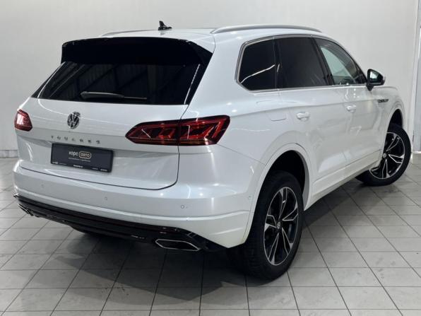 Volkswagen Touareg III с пробегом 2018 года, цена 3 655 000 рублей, 389636 км, внедорожник, Автокод Объявления