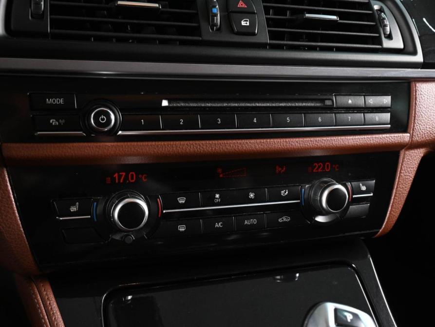 BMW 5 серии VI (F10/F11/F07) Рестайлинг Ростов-на-Дону  - изображение 16