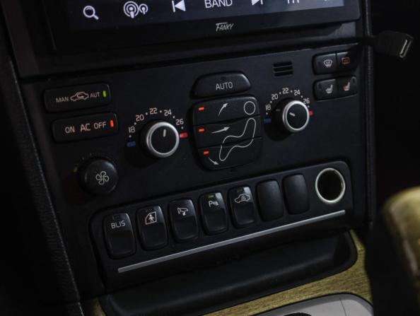 Volvo XC90 I Рестайлинг с пробегом 2008 года, цена 959 000 рублей, 421579 км, внедорожник, Автокод Объявления