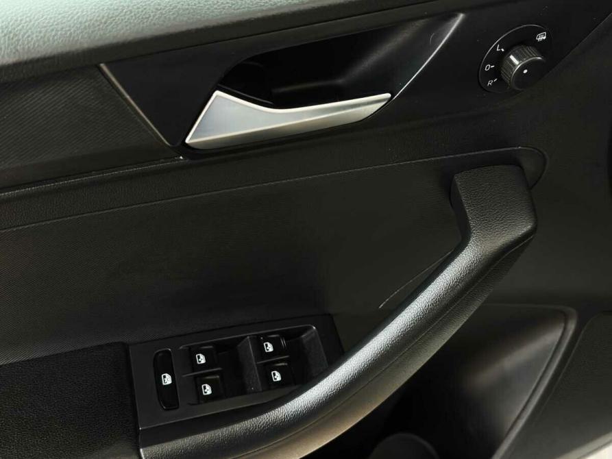 Volkswagen Polo VI Москва  - изображение 10