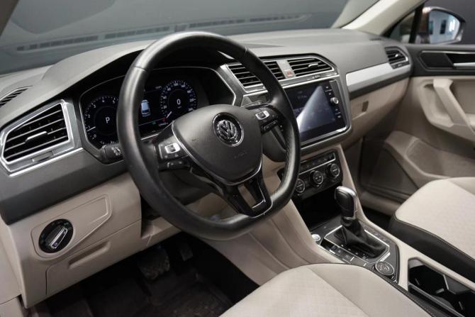 Volkswagen Tiguan II с пробегом 2017 года, цена 2 663 000 рублей, 128000 км, внедорожник, Автокод Объявления