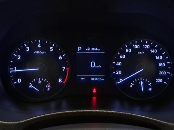 Hyundai Solaris II с пробегом 2019 года, цена 1 230 000 рублей, 163000 км, седан, Автокод Объявления