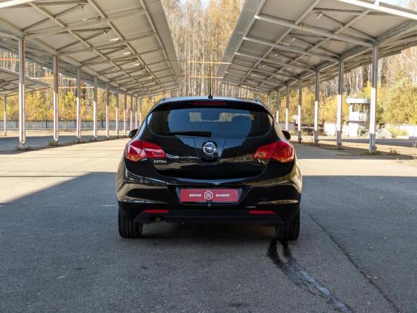Opel Astra J с пробегом 2011 года, цена 599 900 рублей, 198000 км, хэтчбек, Автокод Объявления