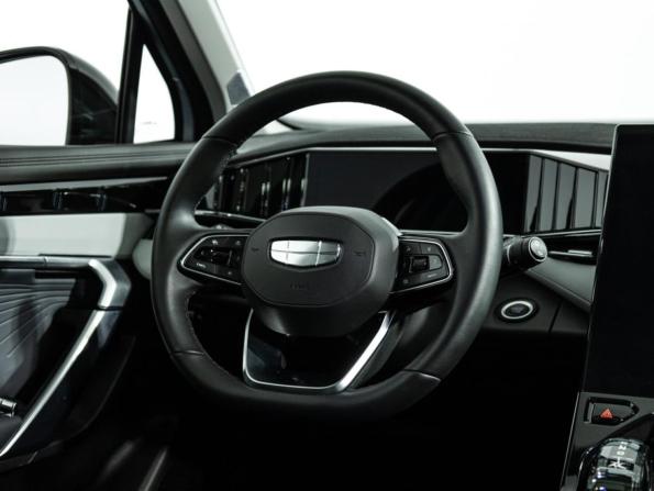 Geely Atlas II с пробегом 2024 года, цена 2 949 700 рублей, 13000 км, внедорожник, Автокод Объявления