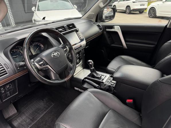 Toyota Land Cruiser Prado 150 Series Рестайлинг 2 с пробегом 2018 года, цена 5 490 000 рублей, 132335 км, внедорожник, Автокод Объявления