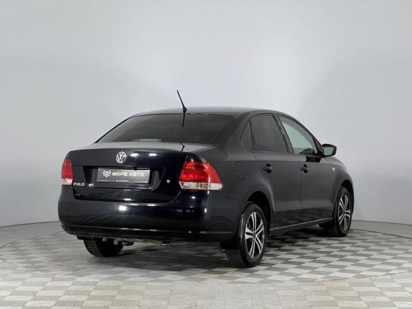 Volkswagen Polo V с пробегом 2015 года, цена 799 000 рублей, 249324 км, седан, Автокод Объявления