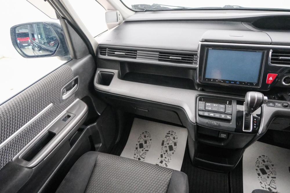 Honda Stepwgn V Красноярск  - изображение 12