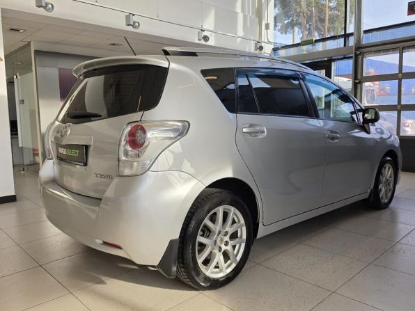 Toyota Verso I с пробегом 2010 года, цена 1 099 000 рублей, 246805 км, компактвэн, Автокод Объявления