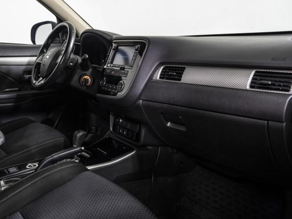 Mitsubishi Outlander III Рестайлинг 2 с пробегом 2017 года, цена 1 889 000 рублей, 116197 км, внедорожник, Автокод Объявления