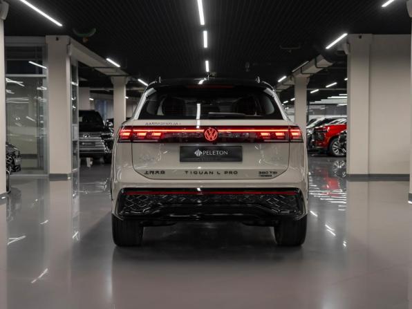 Volkswagen Tiguan III (China Market) с пробегом 2026 года, цена 5 300 000 рублей, 50 км, внедорожник, Автокод Объявления