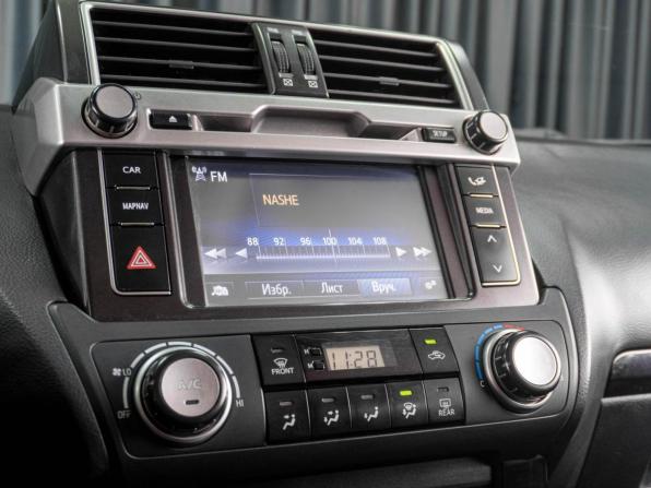 Toyota Land Cruiser Prado 150 Series Рестайлинг 1 с пробегом 2014 года, цена 3 179 000 рублей, 211776 км, внедорожник, Автокод Объявления
