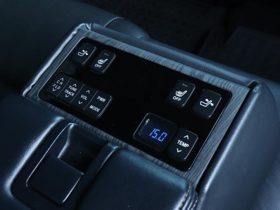 Toyota Camry VII (XV50) Рестайлинг Москва  - изображение 20