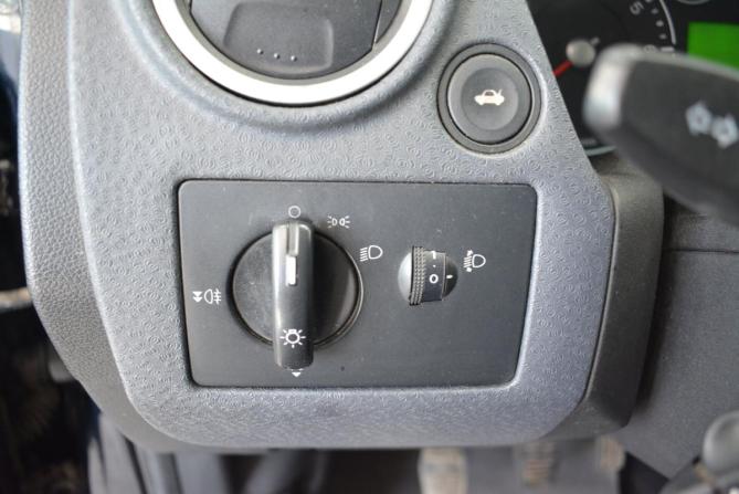 Ford Fusion I Рестайлинг с пробегом 2007 года, цена 379 000 рублей, 211000 км, хэтчбек, Автокод Объявления