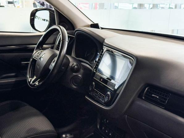 Mitsubishi Outlander III Рестайлинг 3 с пробегом 2019 года, цена 1 950 000 рублей, 122538 км, внедорожник, Автокод Объявления