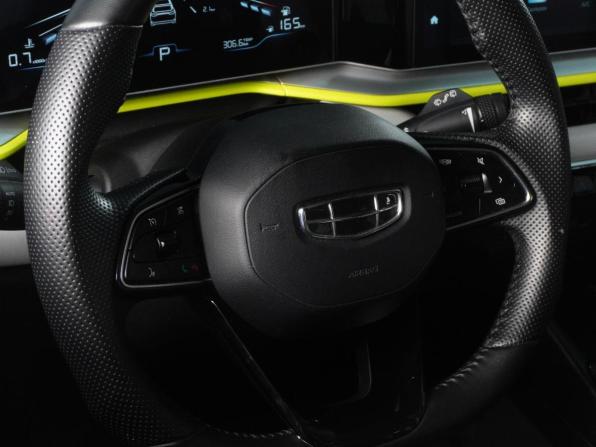 Geely Coolray I Рестайлинг с пробегом 2023 года, цена 2 039 000 рублей, 34214 км, внедорожник, Автокод Объявления