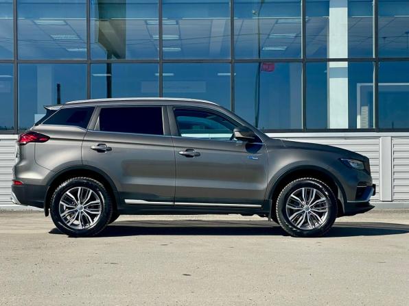 Geely Atlas Pro с пробегом 2023 года, цена 1 889 000 рублей, 98820 км, внедорожник, Автокод Объявления