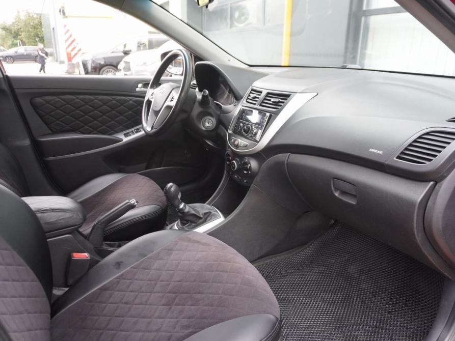 Hyundai Solaris I Москва  - изображение 9