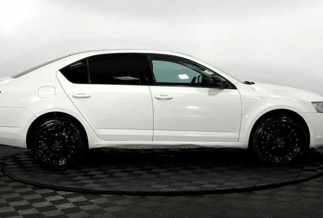 Skoda Octavia III (A7) с пробегом 2016 года, цена 1 095 000 рублей, 255612 км, лифтбек, Автокод Объявления