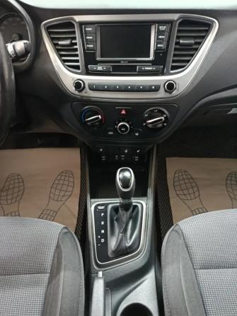 Hyundai Solaris II с пробегом 2017 года, цена 1 280 000 рублей, 76853 км, седан, Автокод Объявления