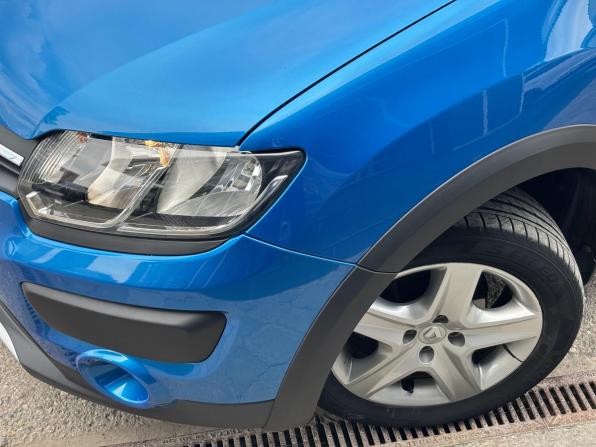 Renault Sandero II с пробегом 2016 года, цена 849 000 рублей, 63000 км, хэтчбек, Автокод Объявления