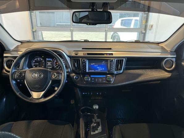 Toyota RAV4 IV (XA40) Рестайлинг с пробегом 2018 года, цена 2 299 000 рублей, 114153 км, внедорожник, Автокод Объявления