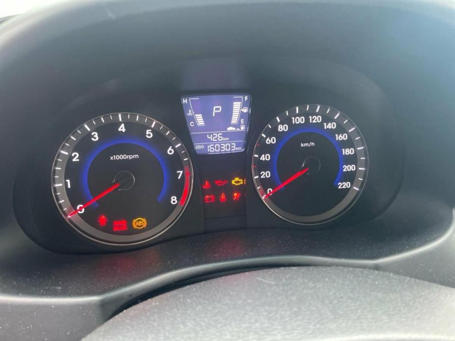 Hyundai Solaris I Санкт-Петербург  - изображение 8
