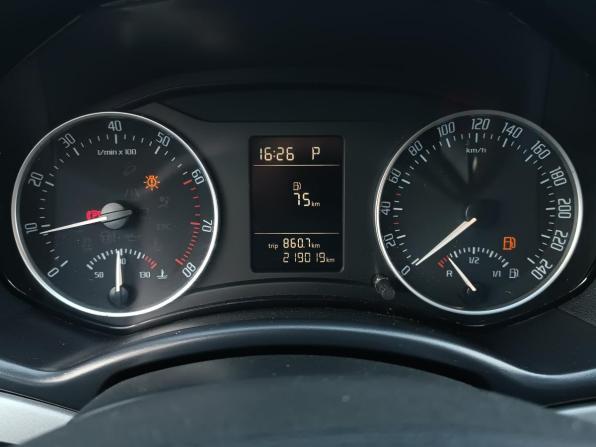 Skoda Octavia II (A5) Рестайлинг с пробегом 2013 года, цена 750 000 рублей, 219014 км, лифтбек, Автокод Объявления
