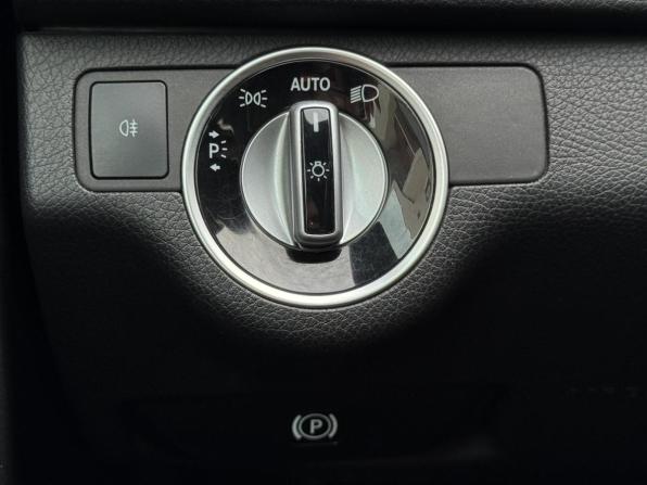 Mercedes-Benz C-Класс III (W204) Рестайлинг с пробегом 2013 года, цена 1 599 000 рублей, 237111 км, седан, Автокод Объявления