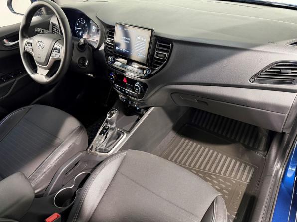Hyundai Solaris II Рестайлинг с пробегом 2022 года, цена 1 749 800 рублей, 51000 км, седан, Автокод Объявления