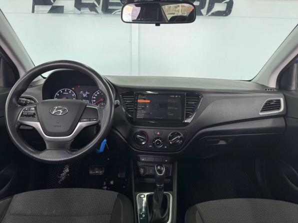 Hyundai Solaris II с пробегом 2017 года, цена 1 120 000 рублей, 190000 км, седан, Автокод Объявления