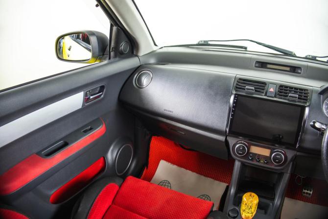 Suzuki Swift III с пробегом 2007 года, цена 899 000 рублей, 233240 км, хэтчбек, Автокод Объявления