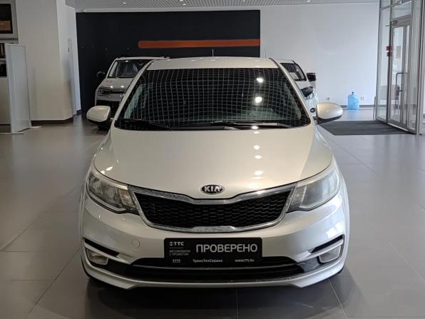 Kia Rio III Рестайлинг с пробегом 2017 года, цена 1 070 000 рублей, 103571 км, седан, Автокод Объявления