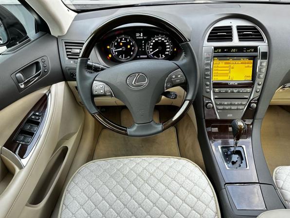 Lexus ES V Рестайлинг с пробегом 2010 года, цена 1 290 000 рублей, 288000 км, седан, Автокод Объявления
