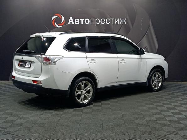 Mitsubishi Outlander III с пробегом 2013 года, цена 1 350 000 рублей, 216580 км, внедорожник, Автокод Объявления